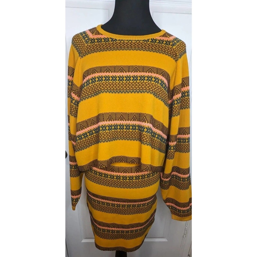 Free People Womens Sz Large Meadowbrook Knit Boxy Crop Sweater & Skirt Striped